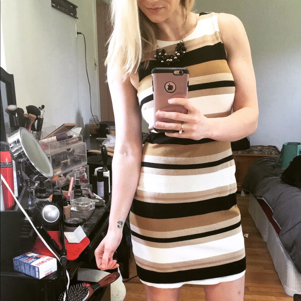 Banana republic striped dress 8